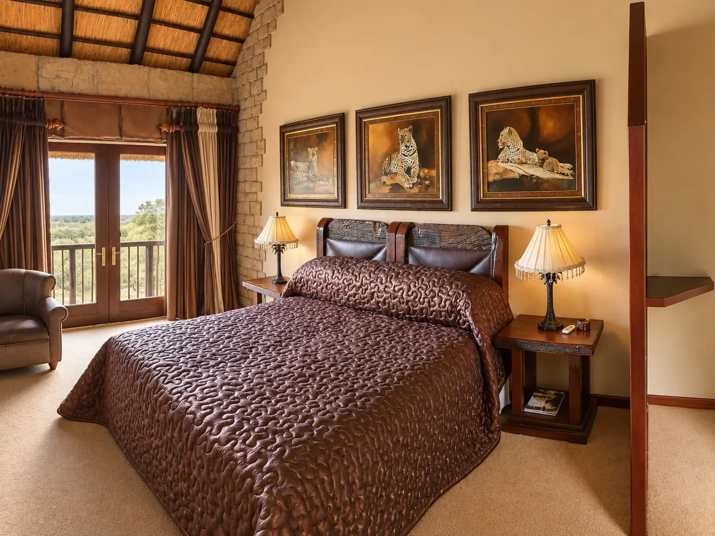 Luxury Room — photo 1 of 8